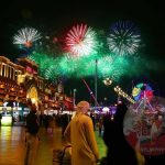 菲律宾民众怒斥治安差，摩托骑手从骑车人手中夺走手机-老哥论坛-老哥社区-白嫖论坛